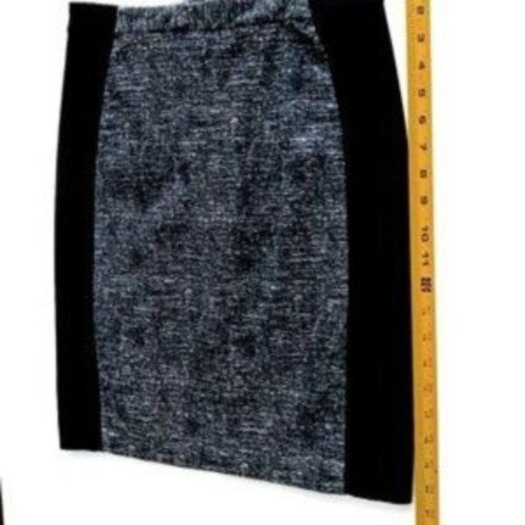 H&M Black and White Color Block Pencil Skirt Size 8 - Picture 6 of 9